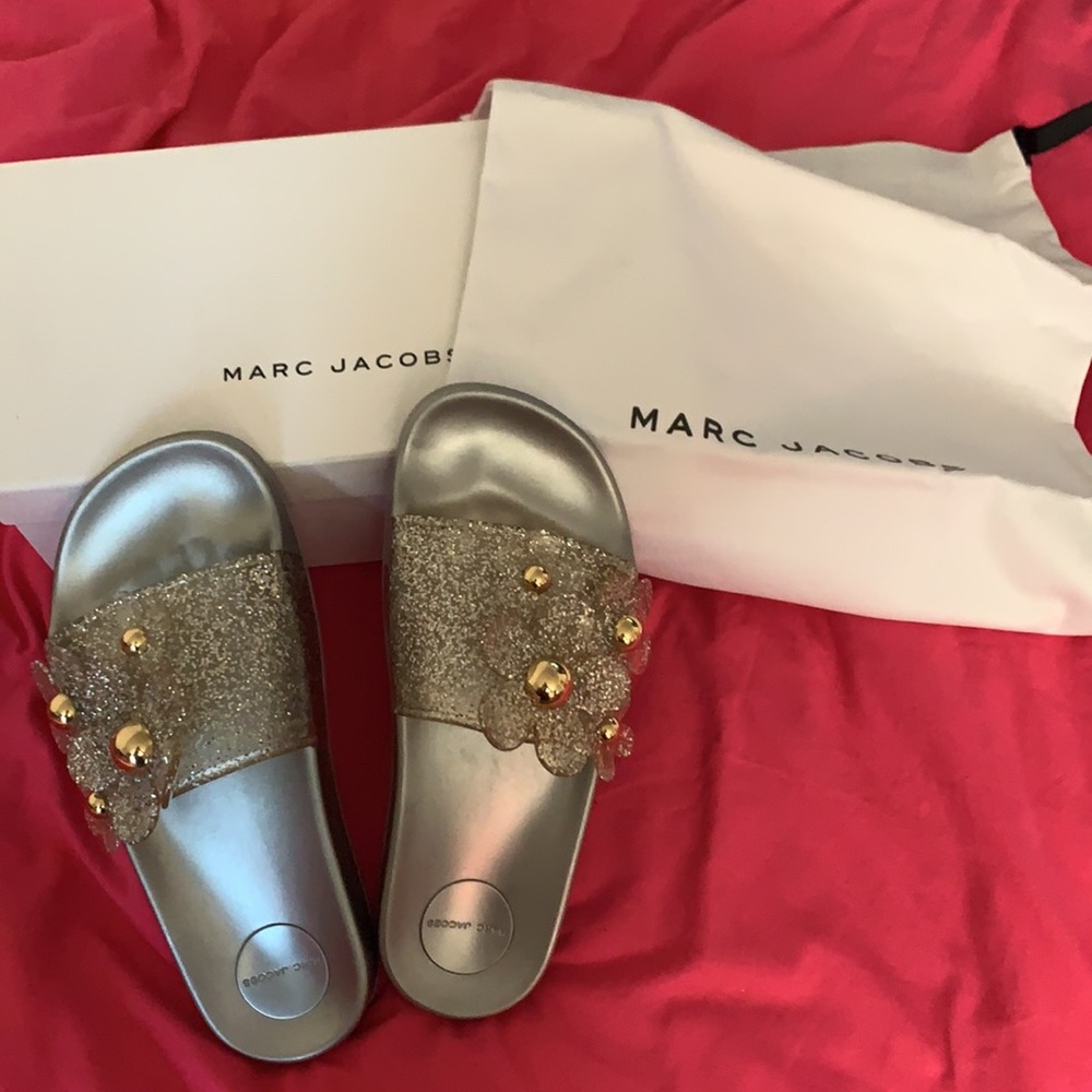 Marc jacobs daisy slides